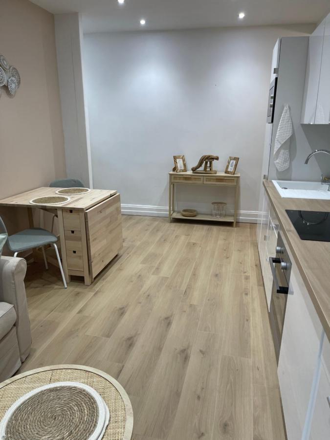 Vichy: Superbe F2 Neuf Appartement Vichy